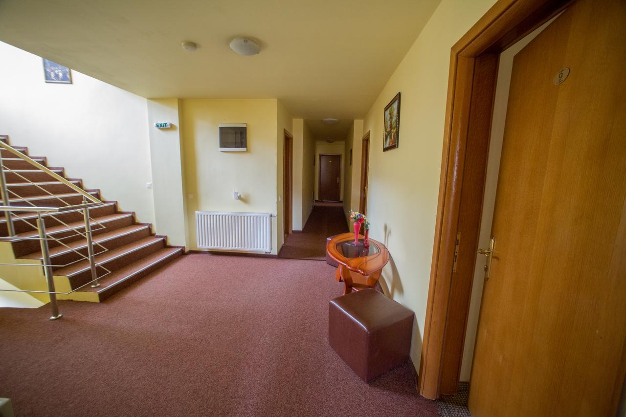 White Horse Hotell Predeal Eksteriør bilde